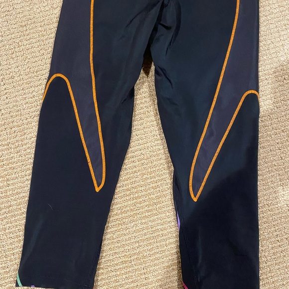 CW-X compression tights in excellent condition, size small. Best work out tights - Picture 9 of 11